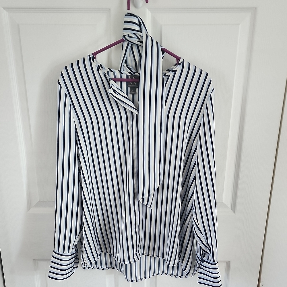 Striped Women's Top - Navy and White